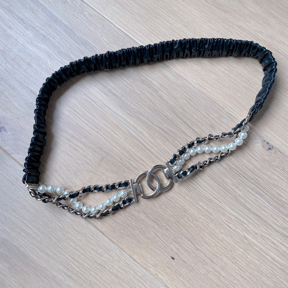 CHANEL WOMEN 21S PEARL BELT-S EXCELLENT CONDITION
